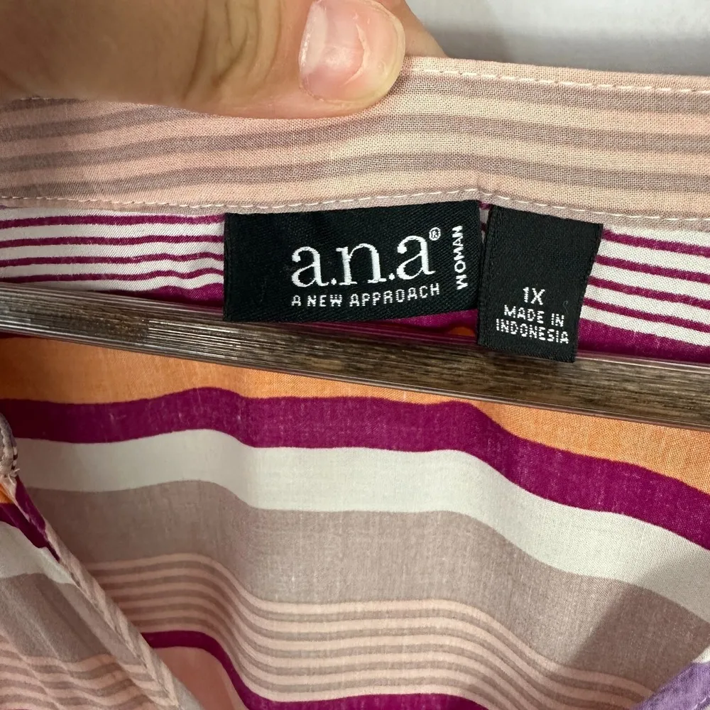 a.n.a Striped Blouse 1X Boho V Neck 3/4 Sleeve Smocked Hem Retro Artsy Festival - Image 2