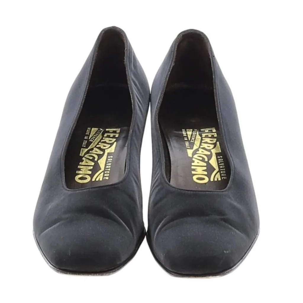 Salvatore Ferragamo Vintage Black Heel Size 8.5 AAA Narrow Material Rhinestone - Image 2