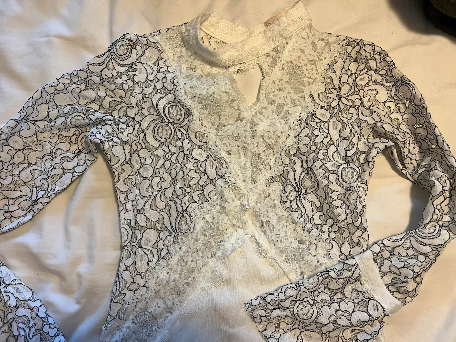 Ninethink Vintage Lace Shirt - Image 2