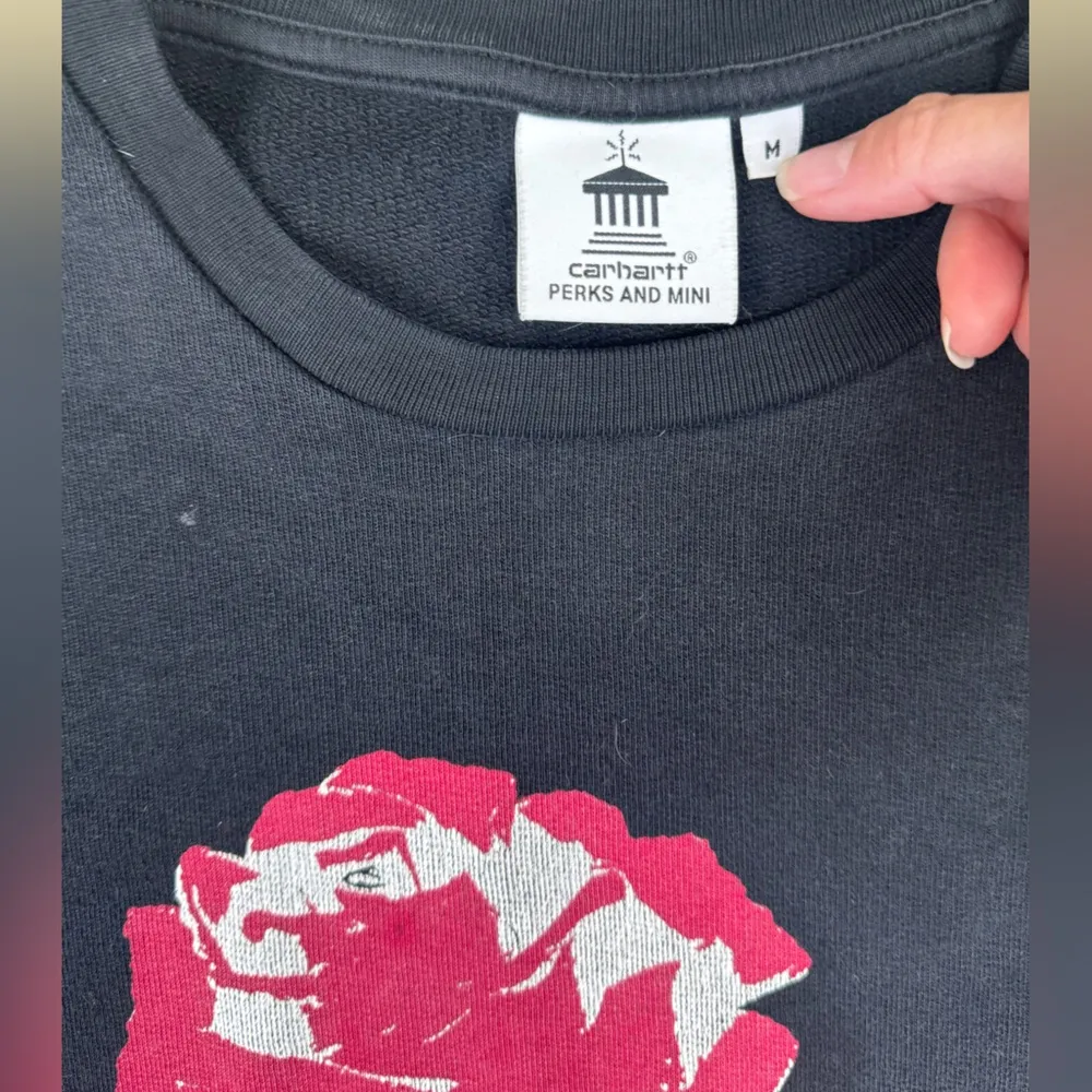 Carhartt x Perks and Mini Radio Club L.A. Black Oversized Rose Sweatshirt Med - Image 3