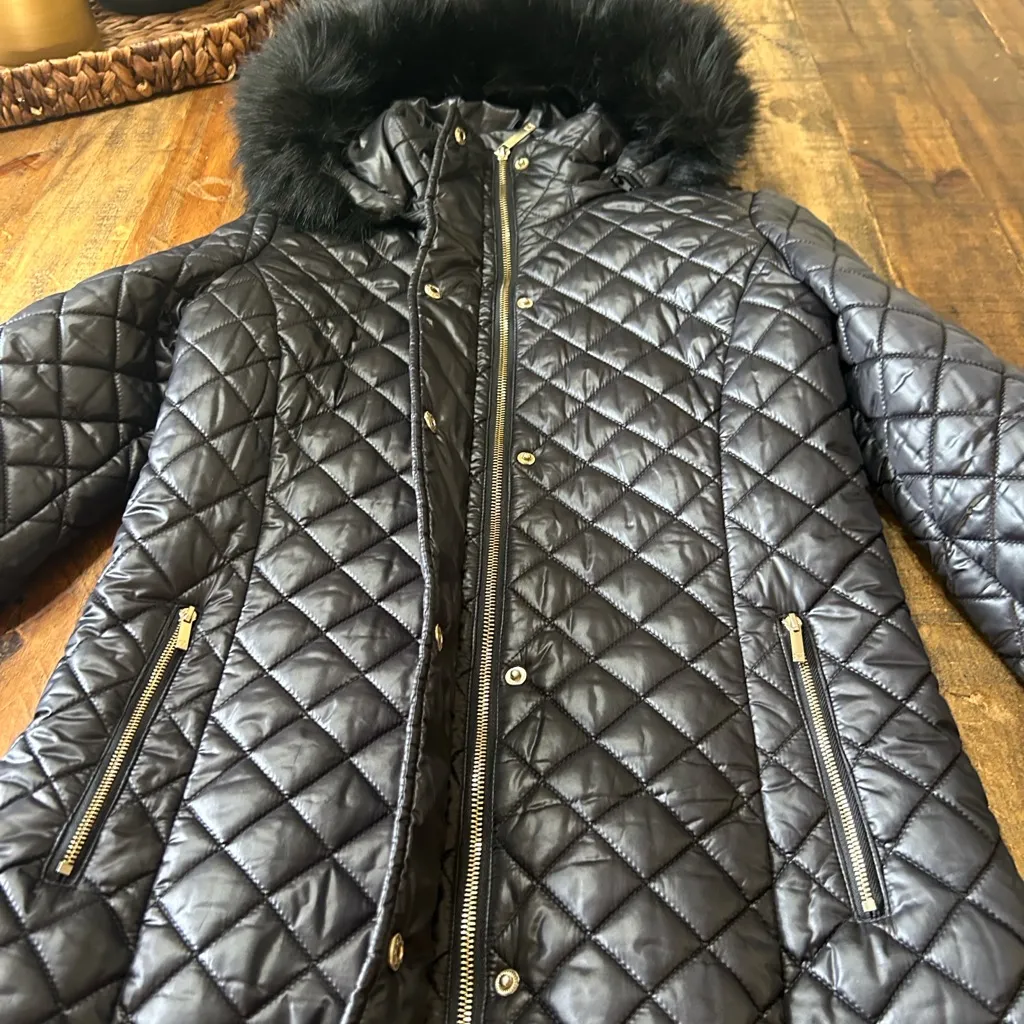 Ivanka Trump Black Quilted Puffer Coat with Fur Hood - Image 6