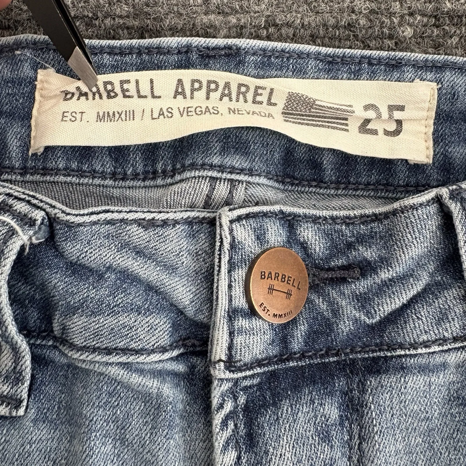 Barbell Apparel Jeans Womens 25x29.5 Blue Light Wash Slim Skinny Stretch Denim Size 25 - Image 4