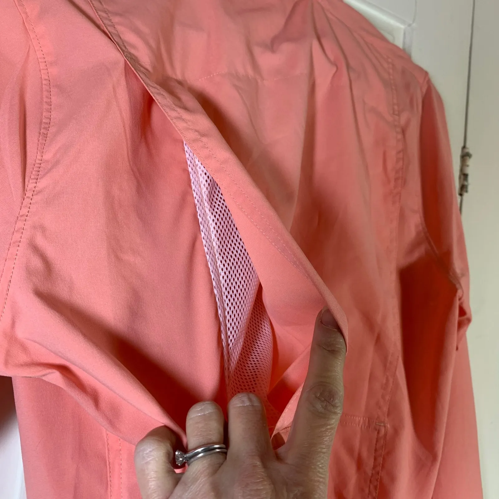 L.L. Bean Women's Coral UPF 50 Plus Sun Protection Long Sleeve Shirt Small Orange - Image 3