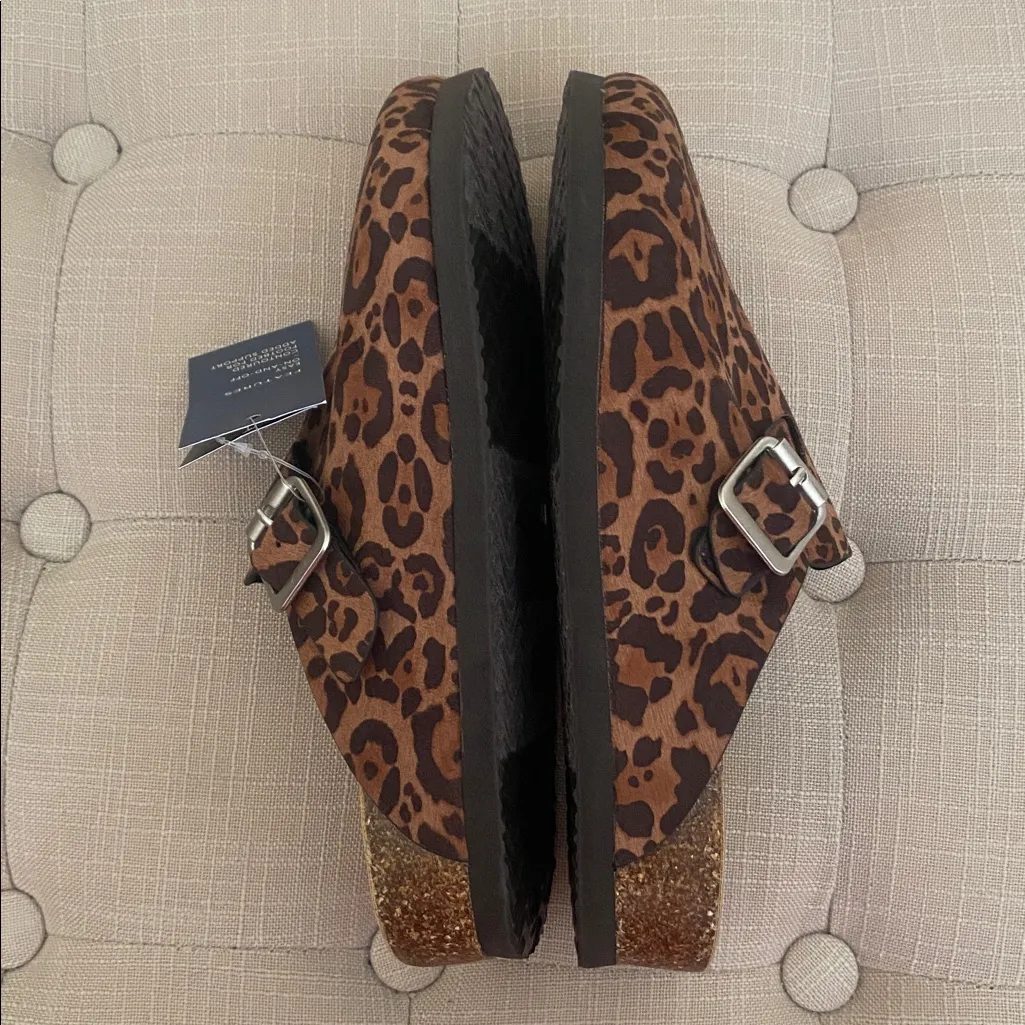 Universal Thread Brown Leopard Clogs with Buckle - Image 7