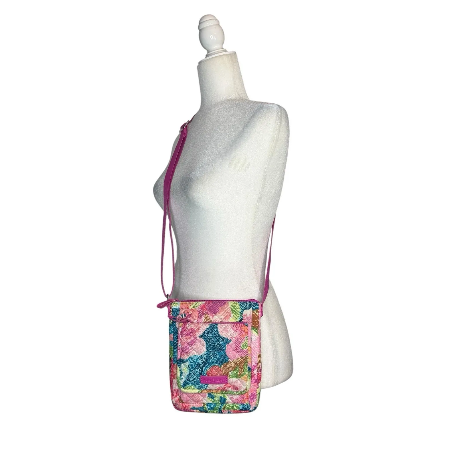 Vera Bradley Iconic Mini Hipster Crossbody Purse RFID Superbloom‎ Quilted Floral - Image 13
