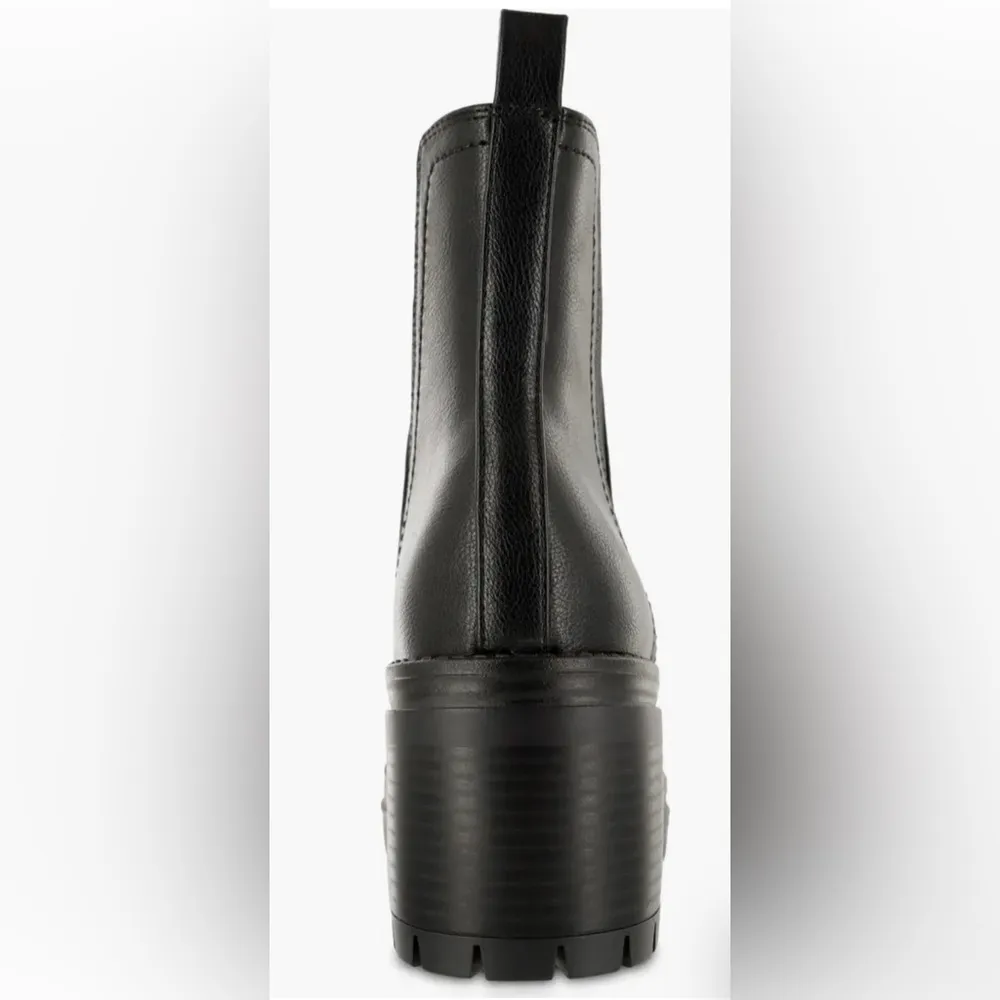 Mia Adea Platform Chelsea Boot (Women) SIZE 8 new BLACK - Image 3