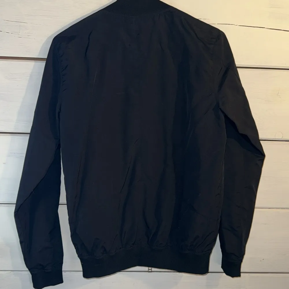 Black bomber jacket Size M - Image 3