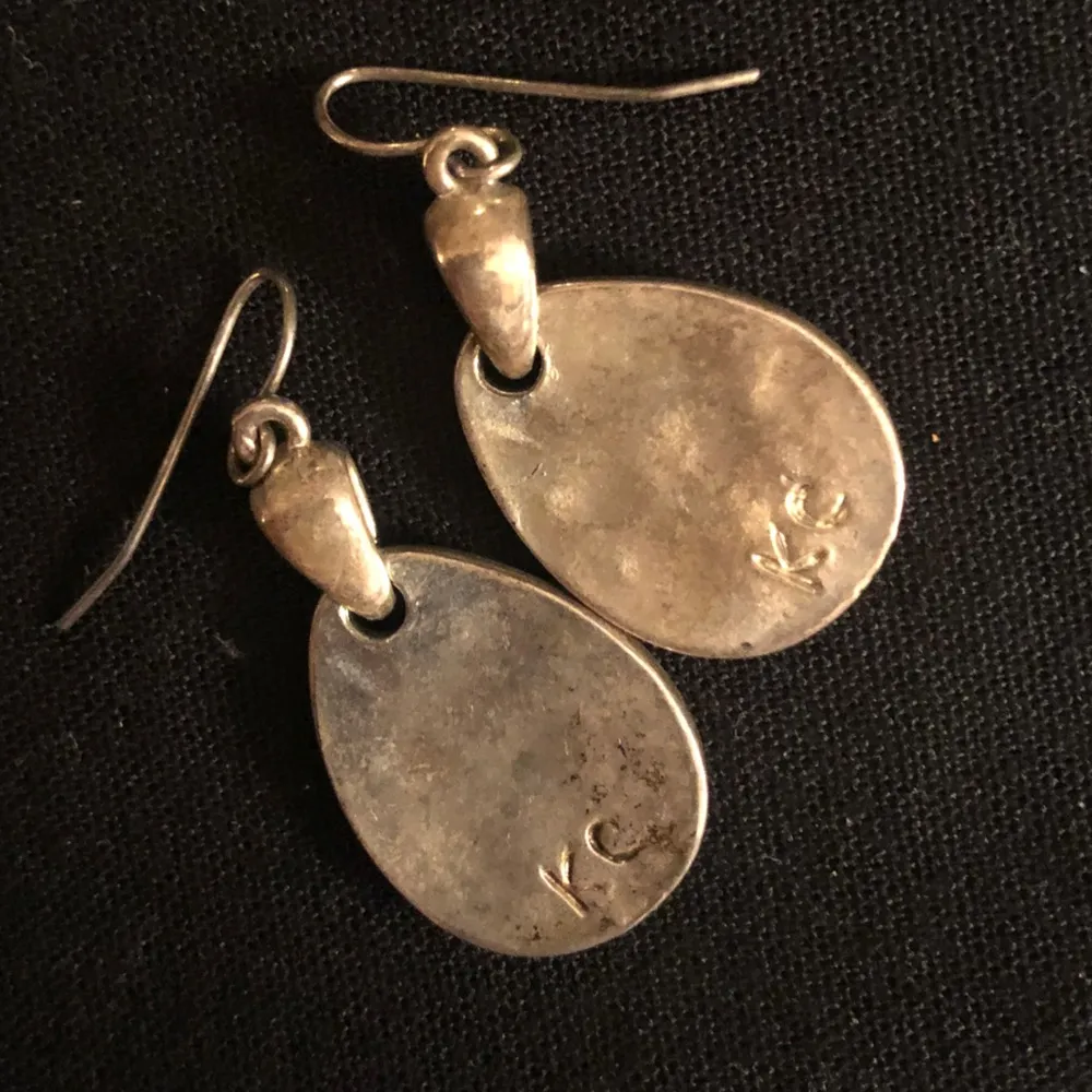 Kenneth Cole Vintage  dangle earrings - Image 4