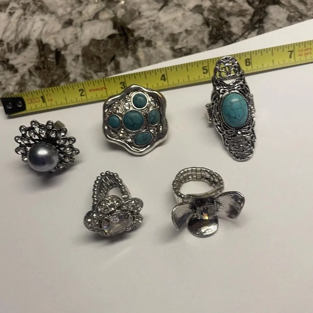 Lot Of 5 Stretchy Statement Costume Rings Some Rhinestone Silver Tone - Image 8