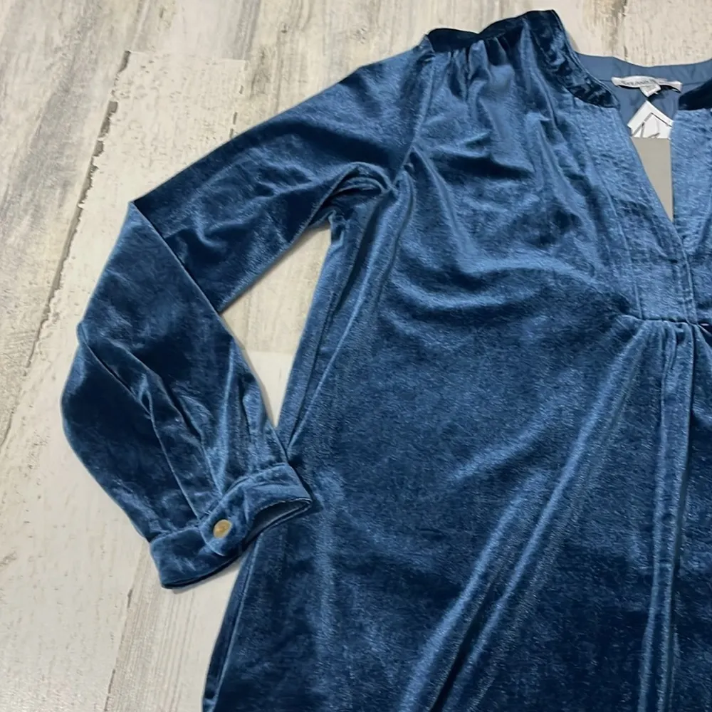 See and Be Seen Azure Sky Velour Blue Velvet Shirt Dress Size Small NWT - Image 4