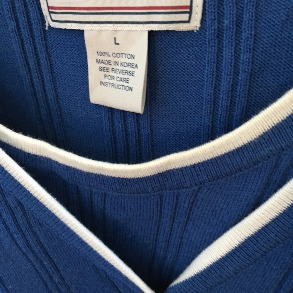 FINAL MARKDOWN Ladies passports two piece set large - Image 4