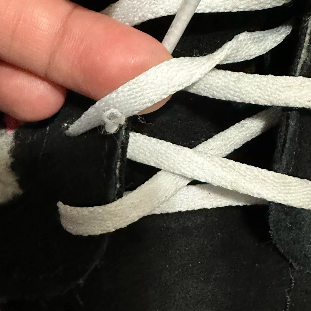 Vans High-Top Sneakers with Black and White Pattern - Image 8