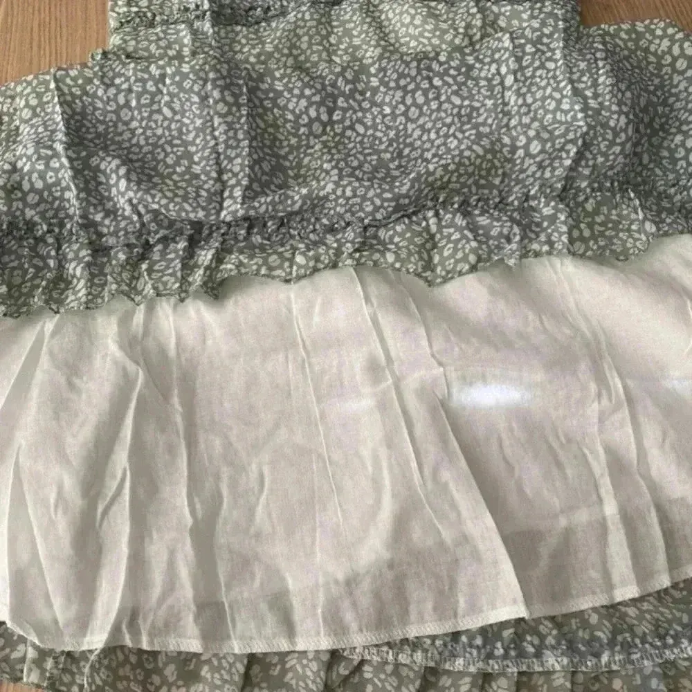 🆕 Sage Mini dress with crossed straps L🆕 Green Size L - Image 7