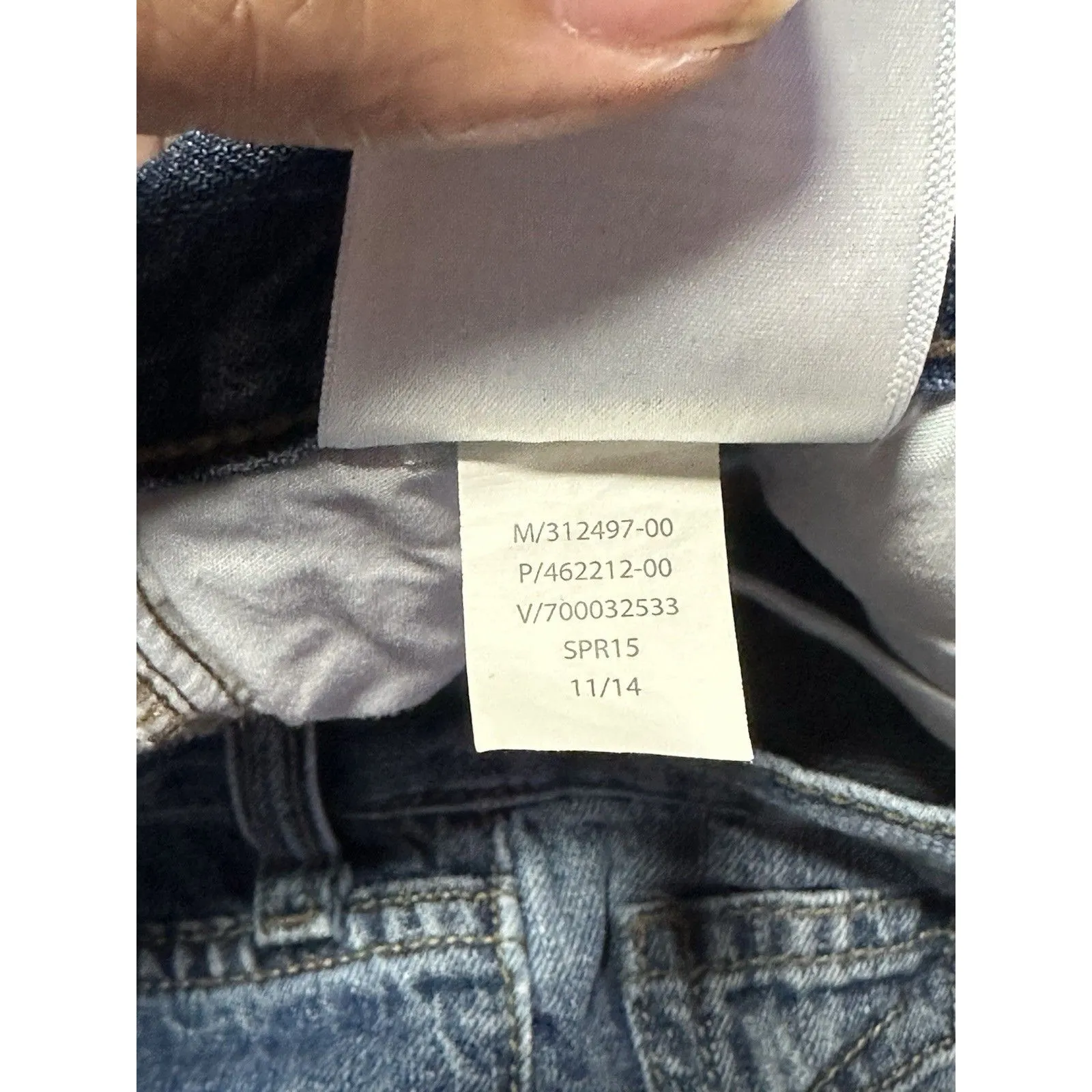 Banana Republic Girlfriend Cropped Distressed Jeans Size 29 - Image 10