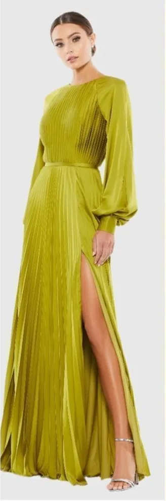 MAC DUGGAL 26950 Green Pleated High Neck Raglan Long Sleeve Side Slit Gown - Image 2