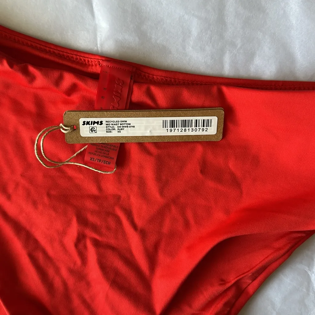Skims swim‎ bottoms MID WAIST COLOR RUBY SIZE XS NWT - Image 2