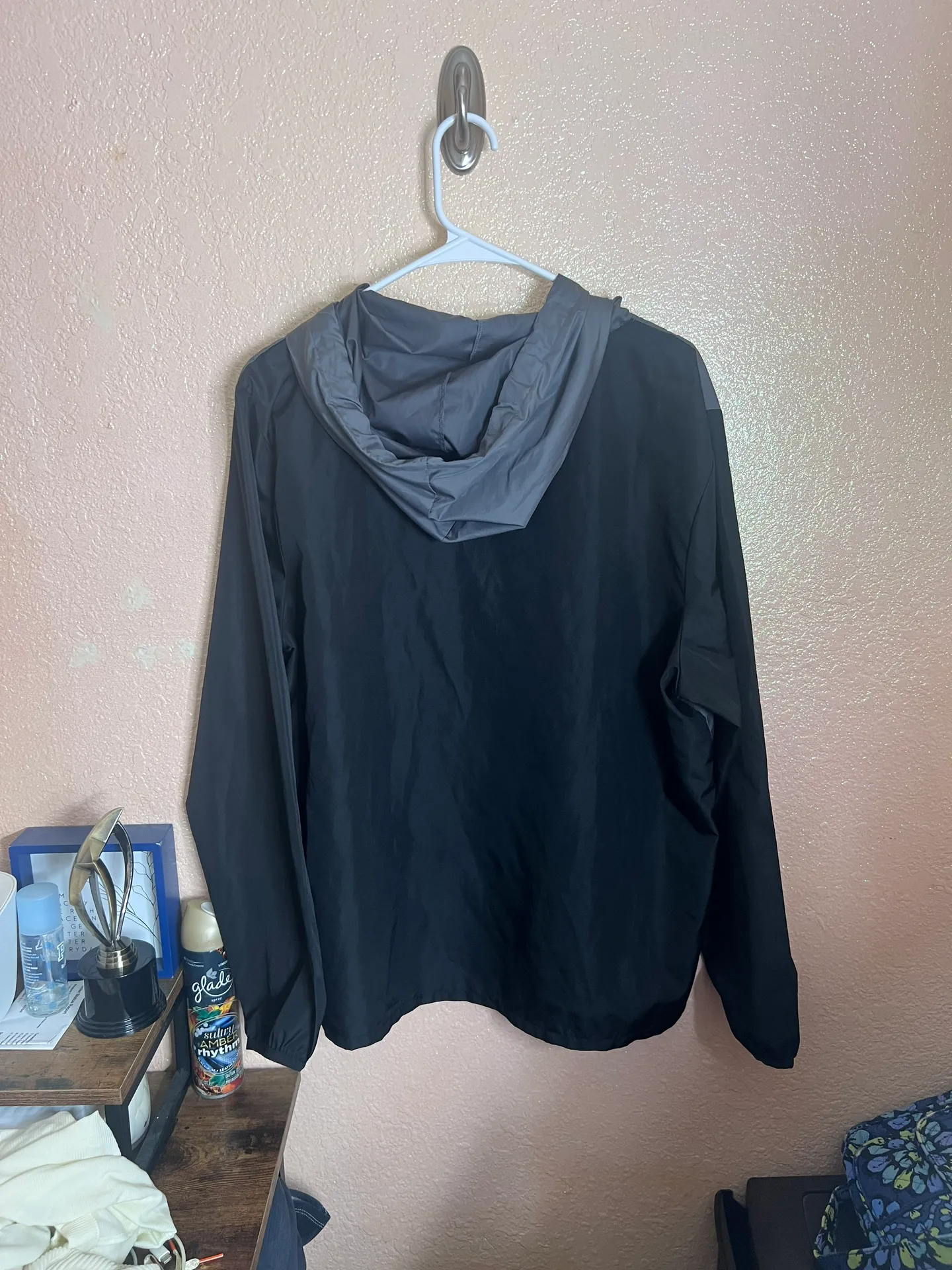 PINK windbreaker - Image 2