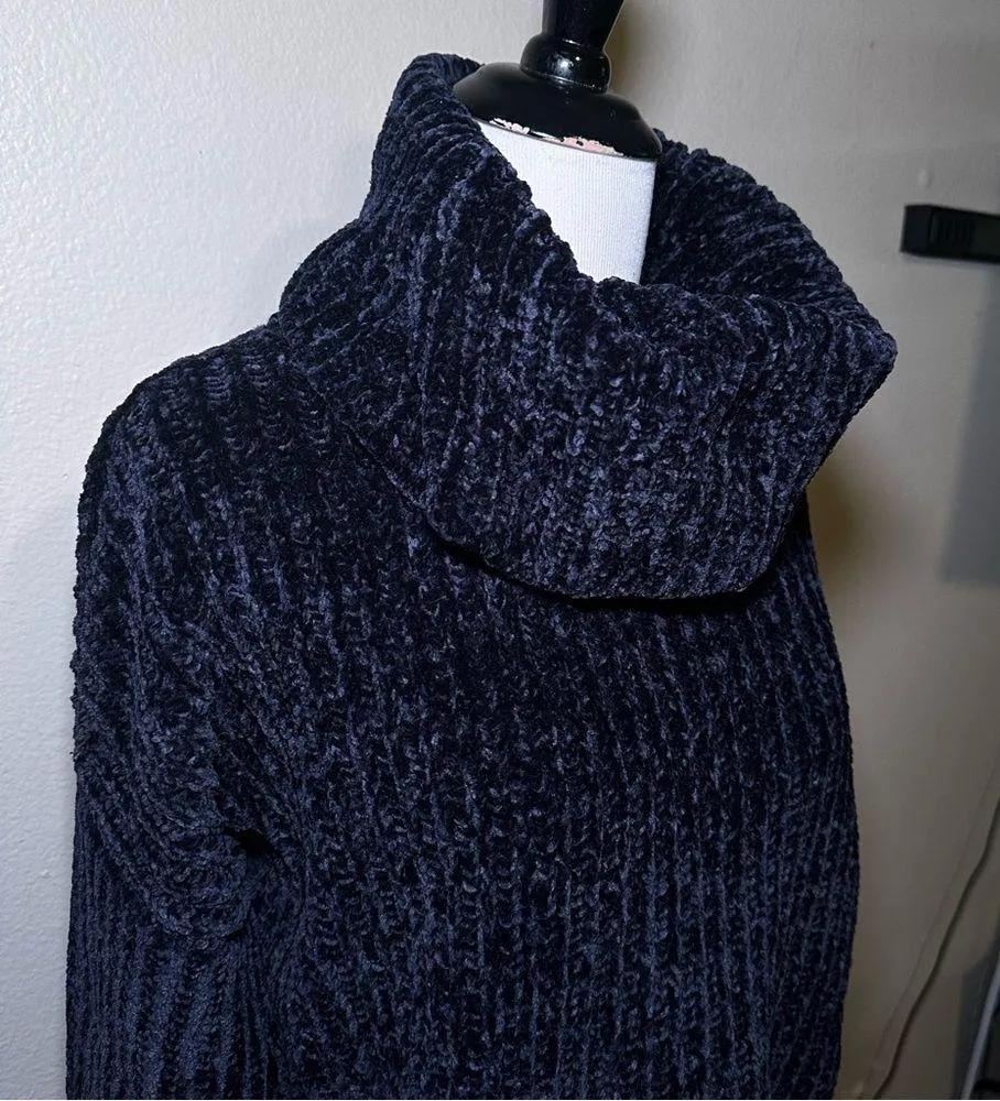 Womens Navy Turtleneck Sweater - Image 5