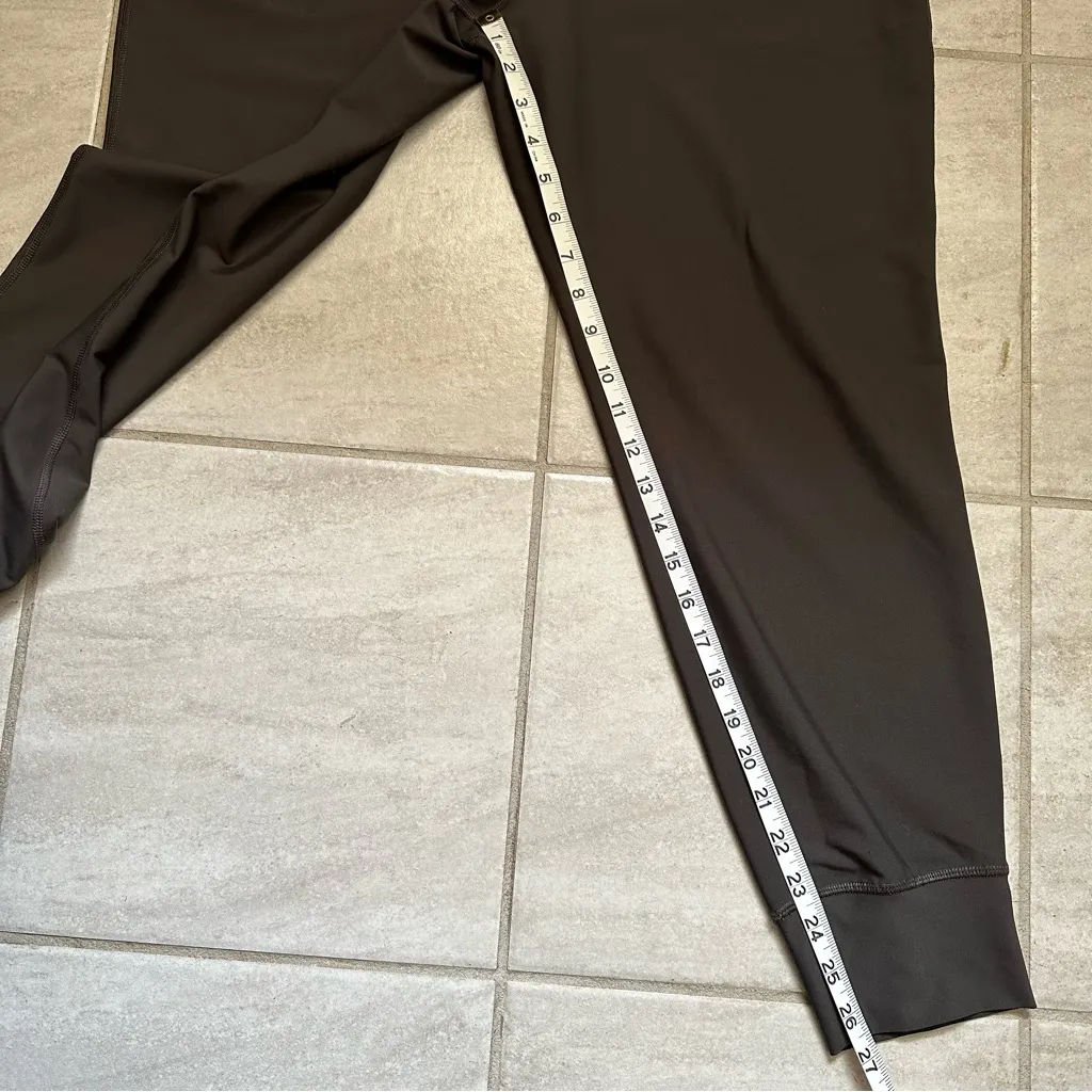 Old Navy Powersoft Olive Green Taupe Brown Jogger Elevate Active Legging Size L - Image 11