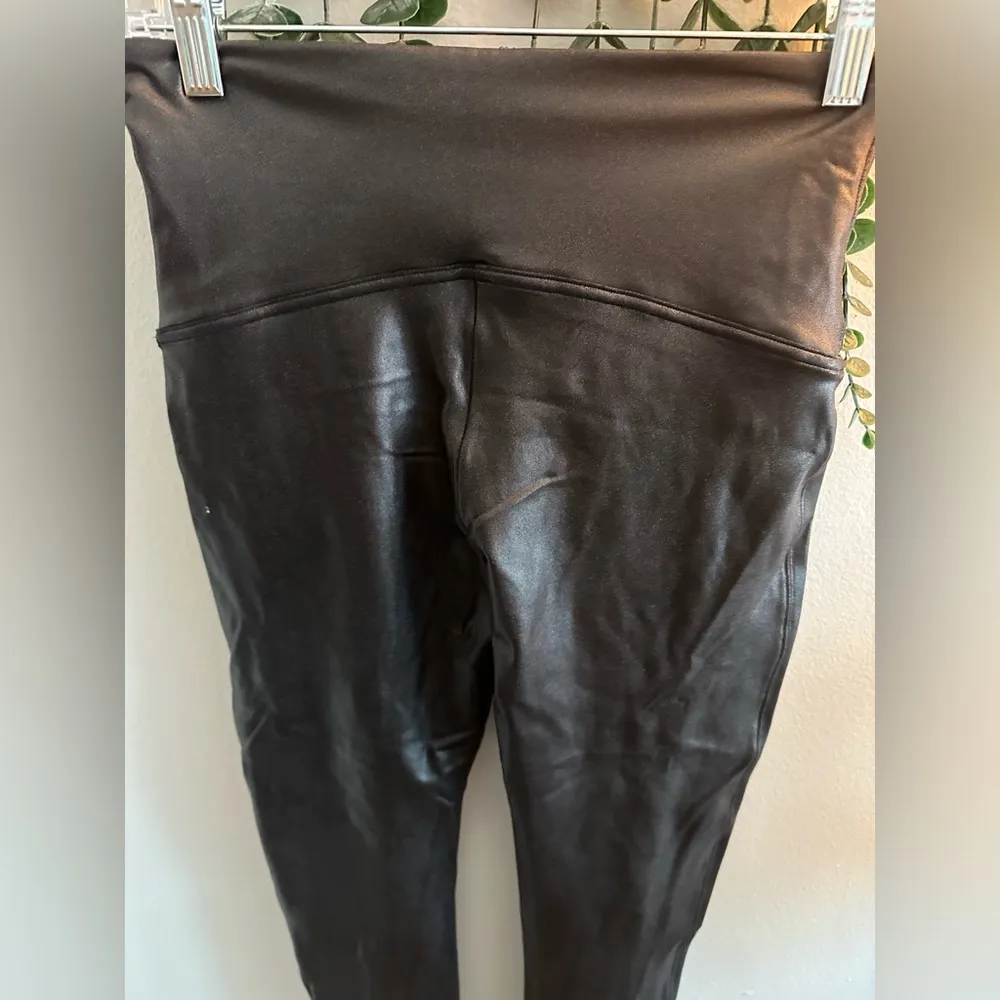Spanx black faux leather leggings - Image 5