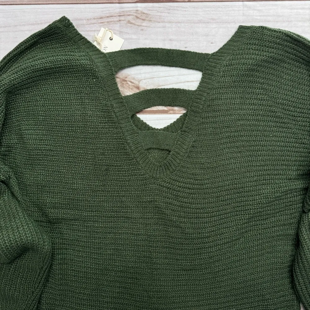 Madison + Hudson Olive Army Green V neck Strappy Back Sweater Cottagecore NEW Size M - Image 6