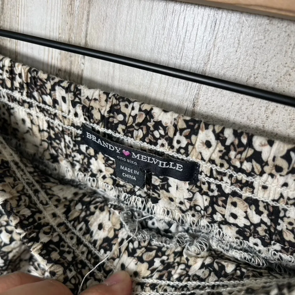 Brandy Melville Floral Mini Skirt Stretch Waistband One‎ Size Fits Small/Medium - Image 3