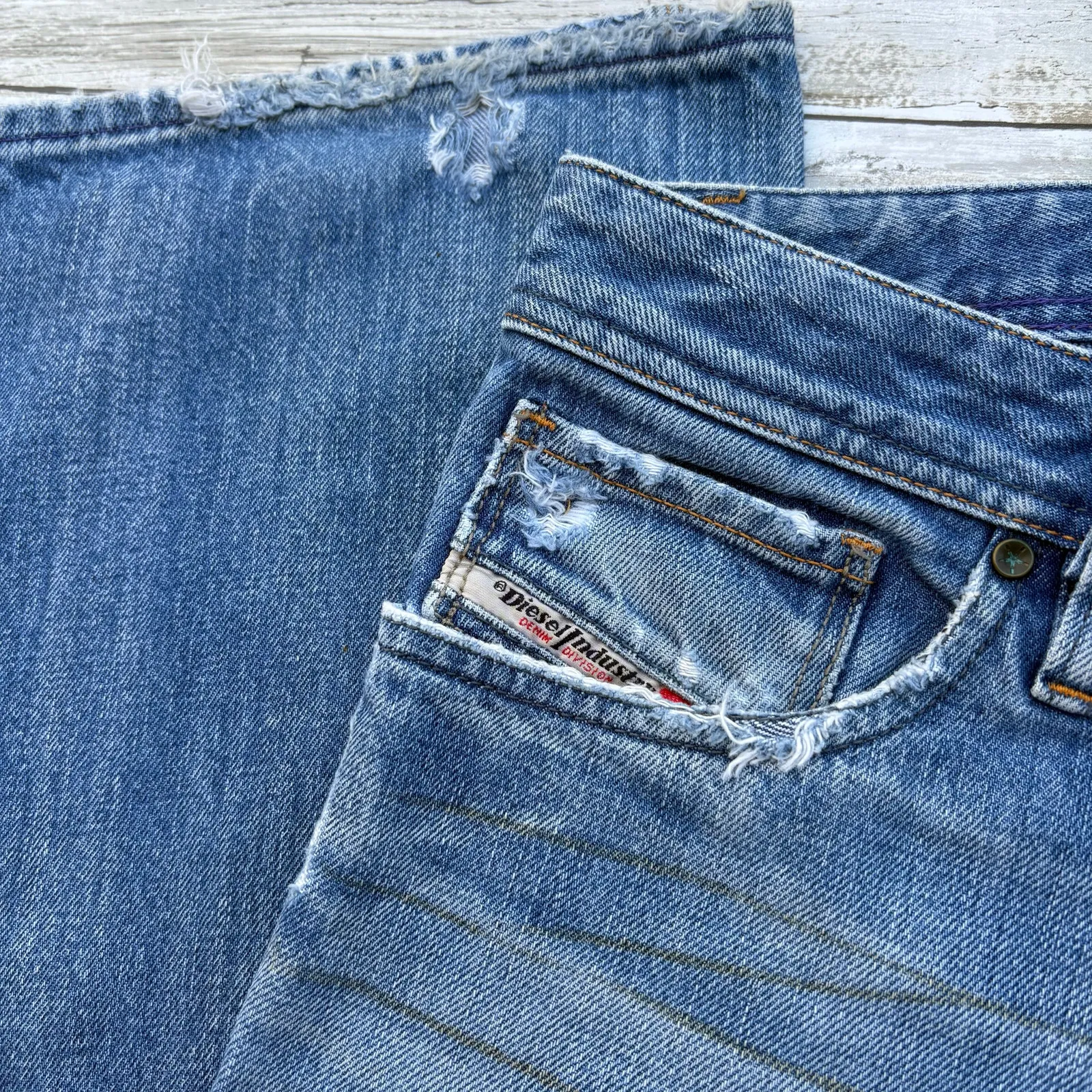 VTG Y2K Diesel Jeans Sz 30 Mid Rise Flare Faded Distressed Custom Skater Grunge - Image 7