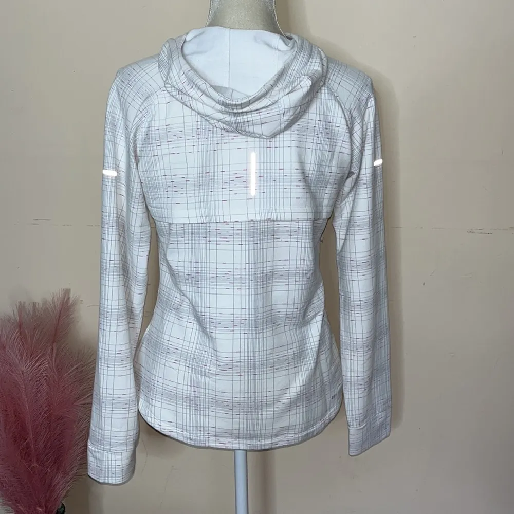 Nike  • soft print pullover hoodie with reflective - Image 28