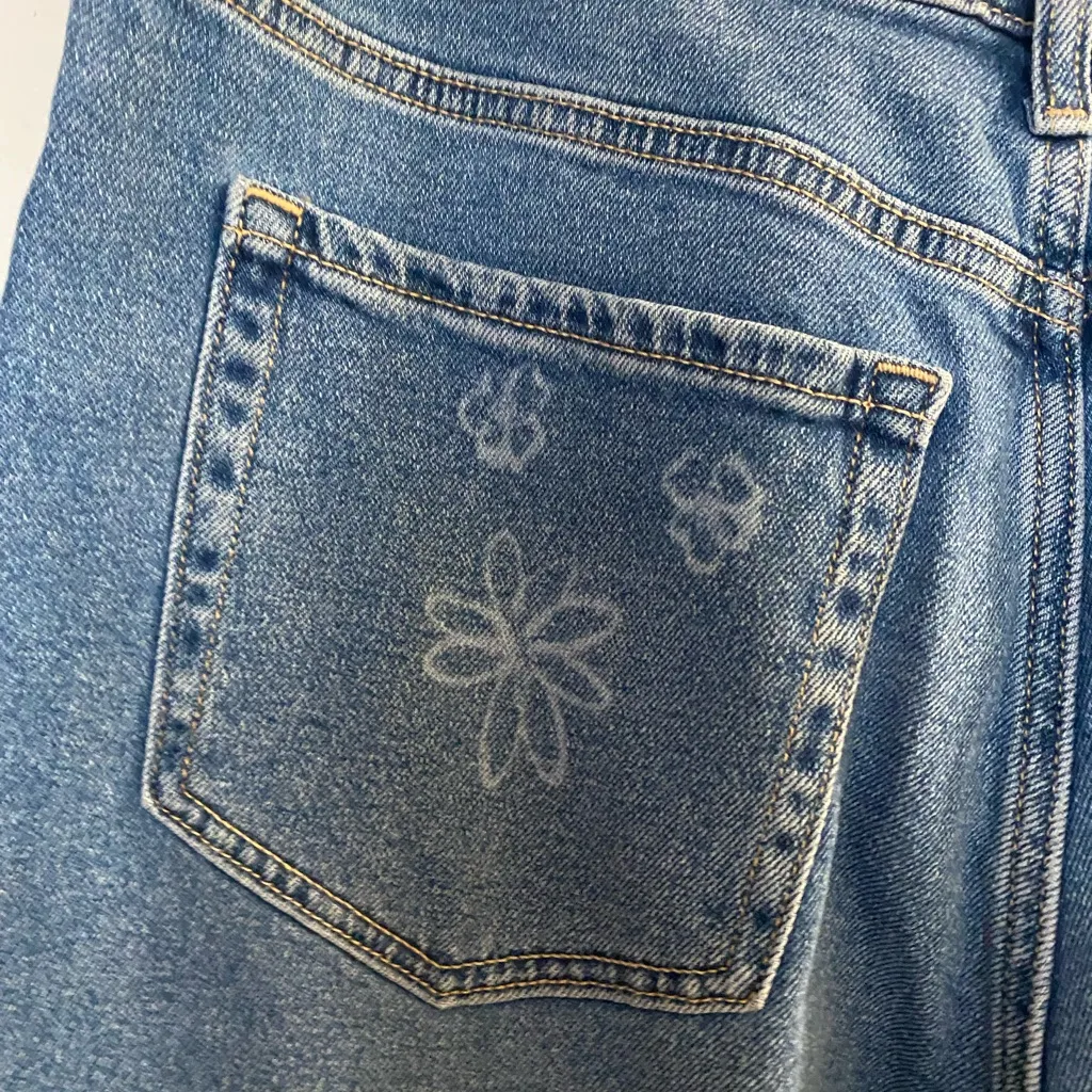 Hollister Womens Denim Mom Jeans 15R 32x27 Ultra High Rise Crop 32” Flowers - Image 6