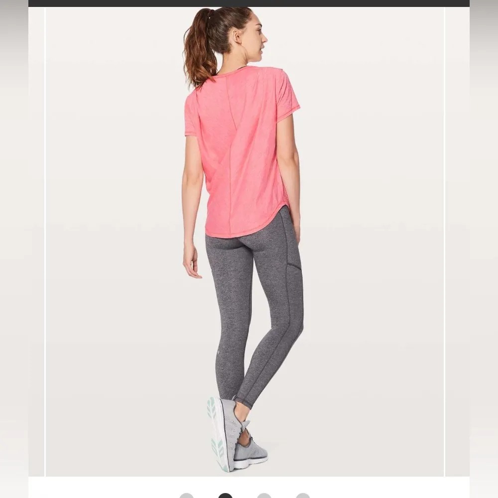New without tags Lululemon Meant To Move Tee
Heathered Flash Light Tone - Image 3