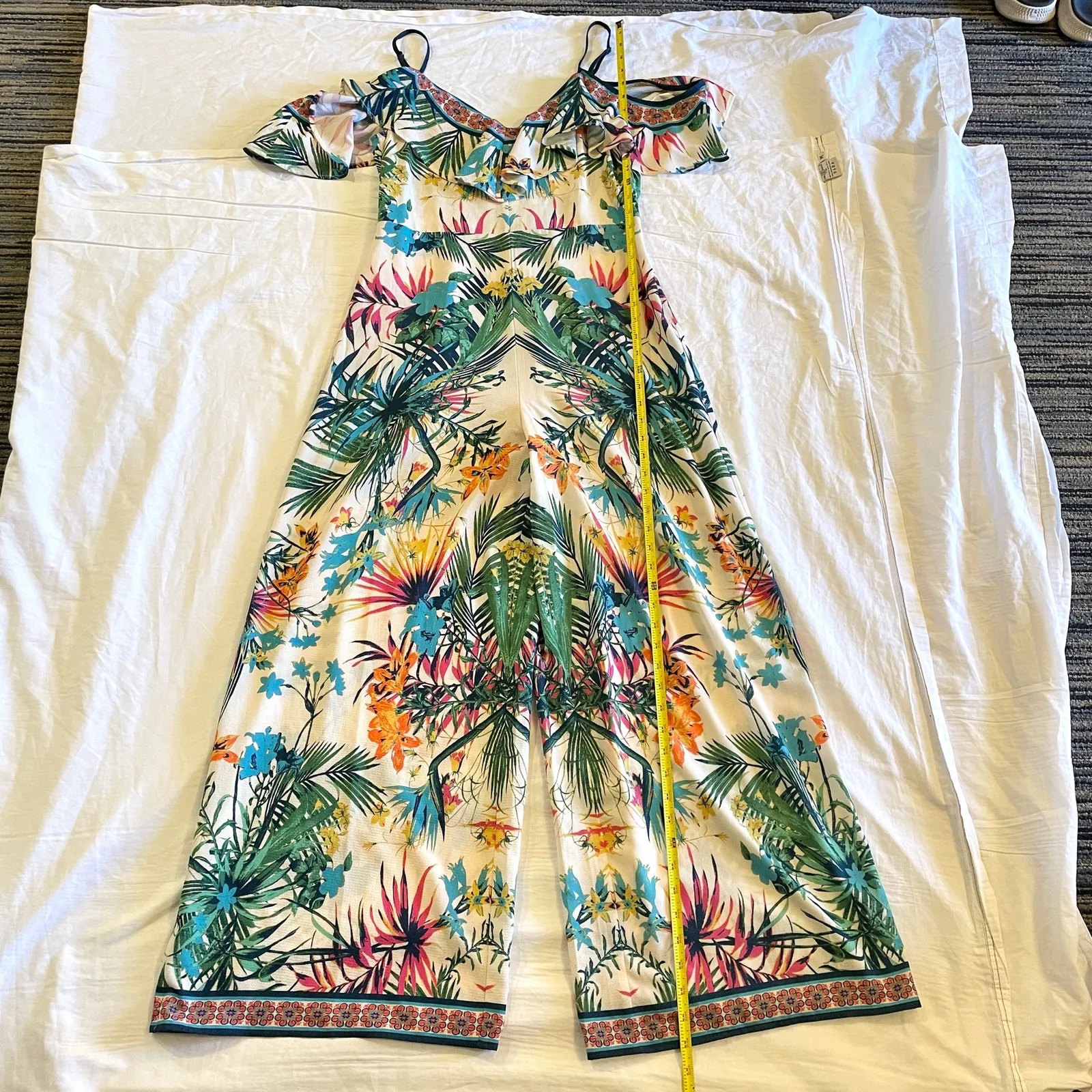 Flying Tomato ruffle cold shoulder wide leg jumpsuit medium P3 2530 - Image 6