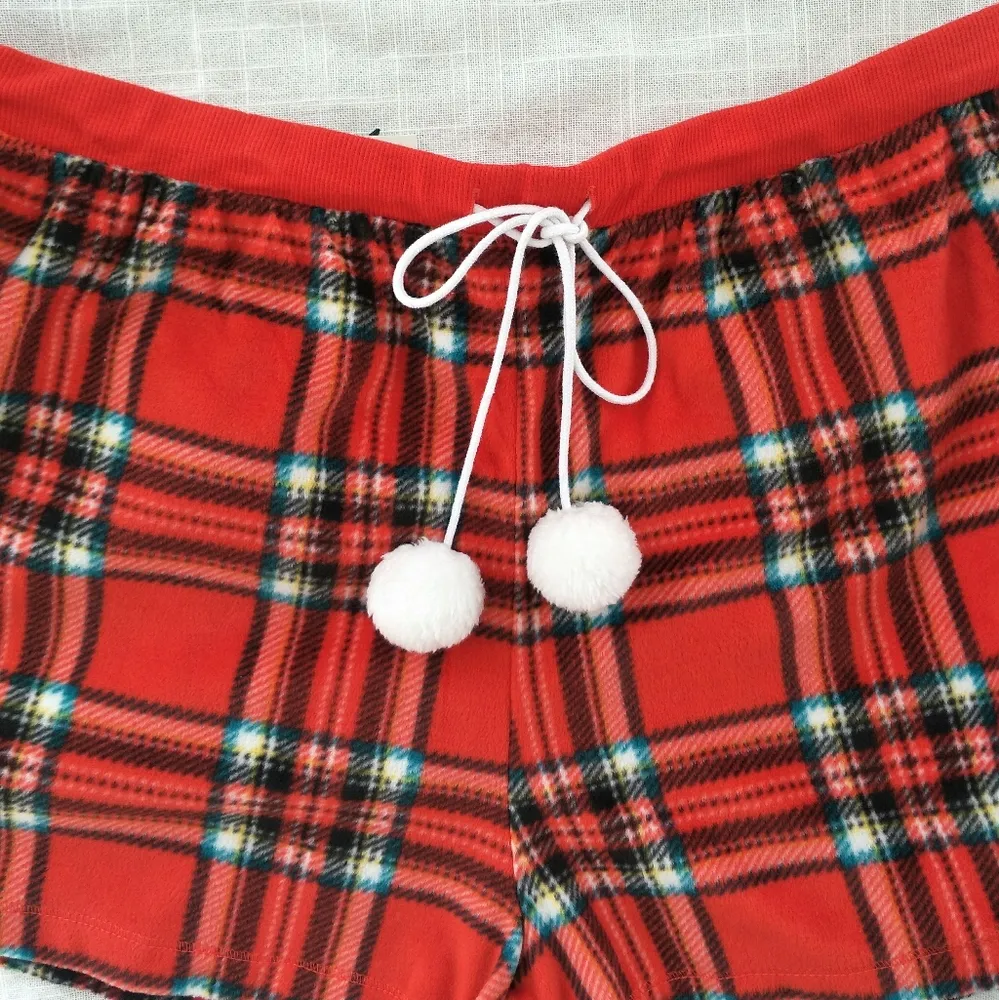 new tartan shorts Size L - Image 3