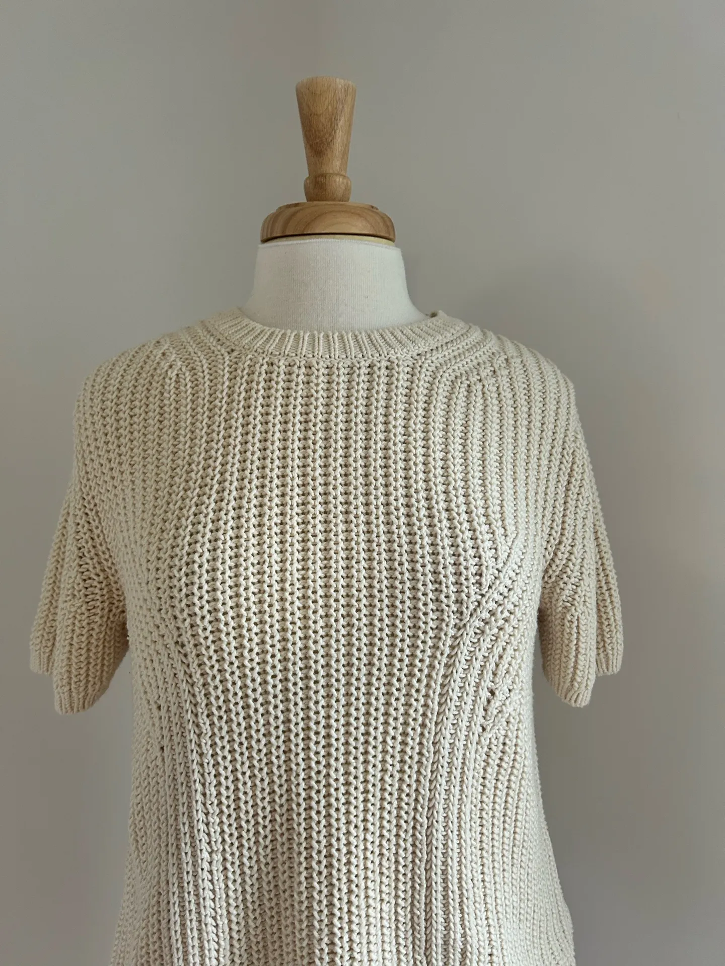 Banana Republic Beige Short sleeve Sweater  - Image 6
