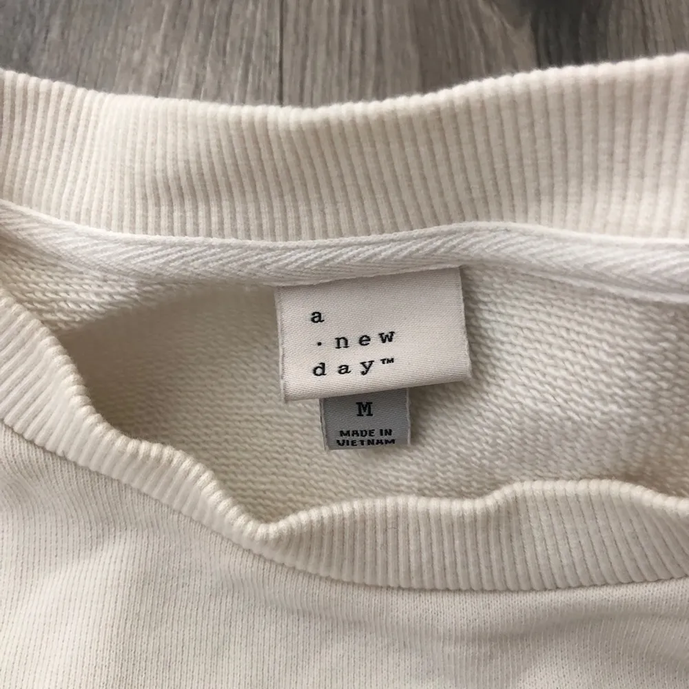 A New Day White Sweatshirt Pullover Top with Balloon Puffy Sleeves Medium - Image 2