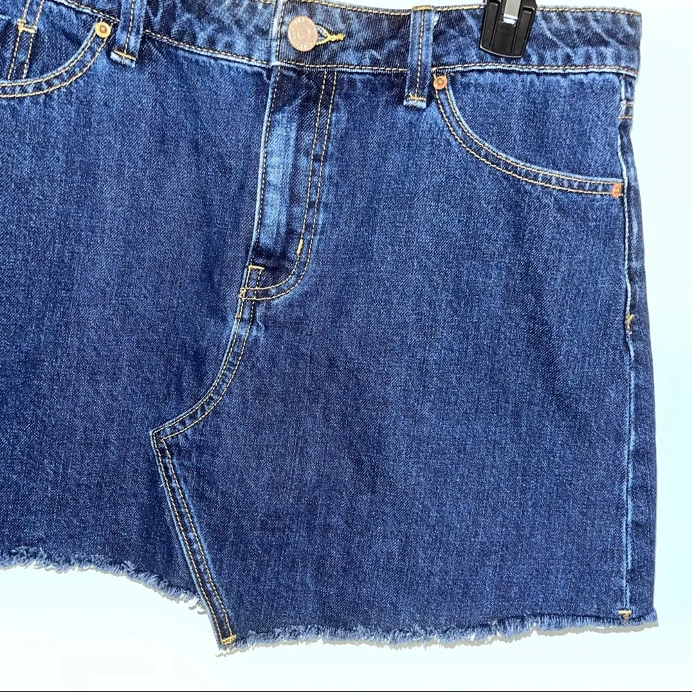URBAN OUTFITTERS // BDG Blue Denim Asymmetrical Jean Mini Skirt Large - Image 4