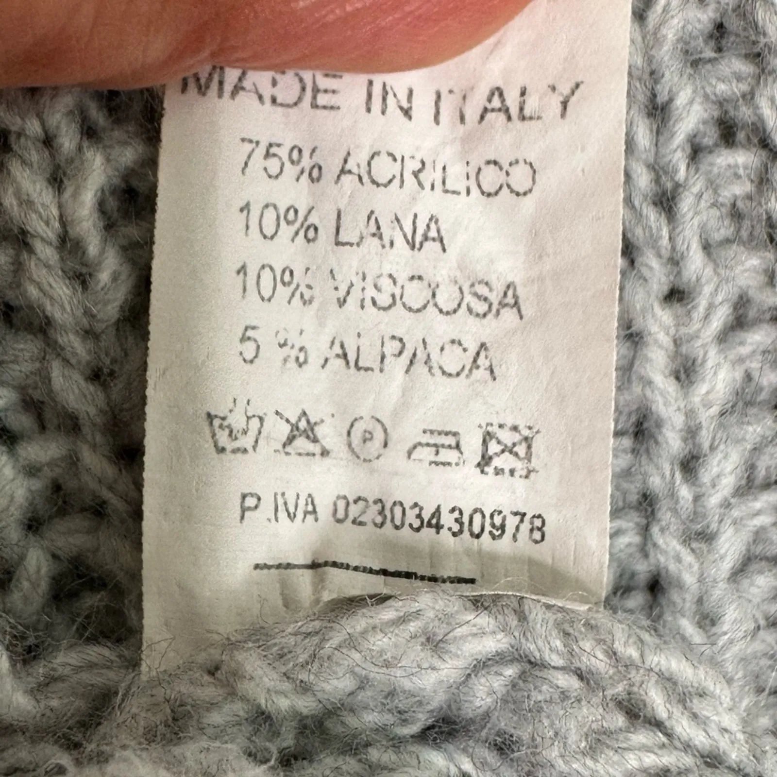 Women's Distressed Loose Relaxed Knit Chunky Oversized Frayed Sweater Tunic - Image 11