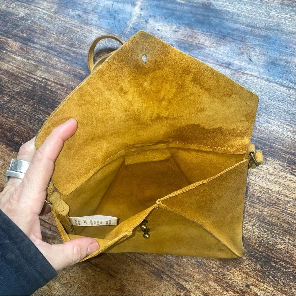 Free people genuine suede leather envelope style bag adjustable strap yellow - Image 9