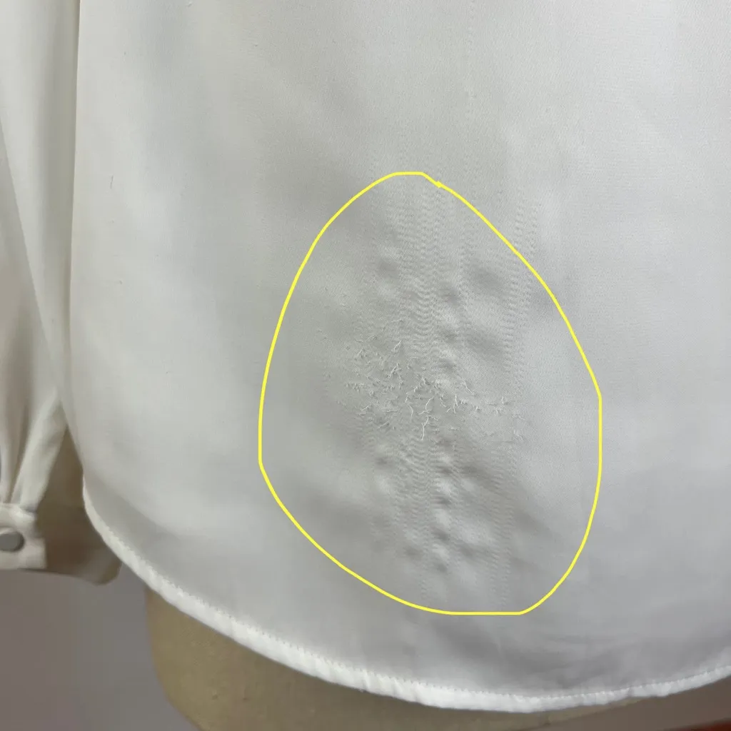 White House Black Market Ivory Lace Blouse - Image 4