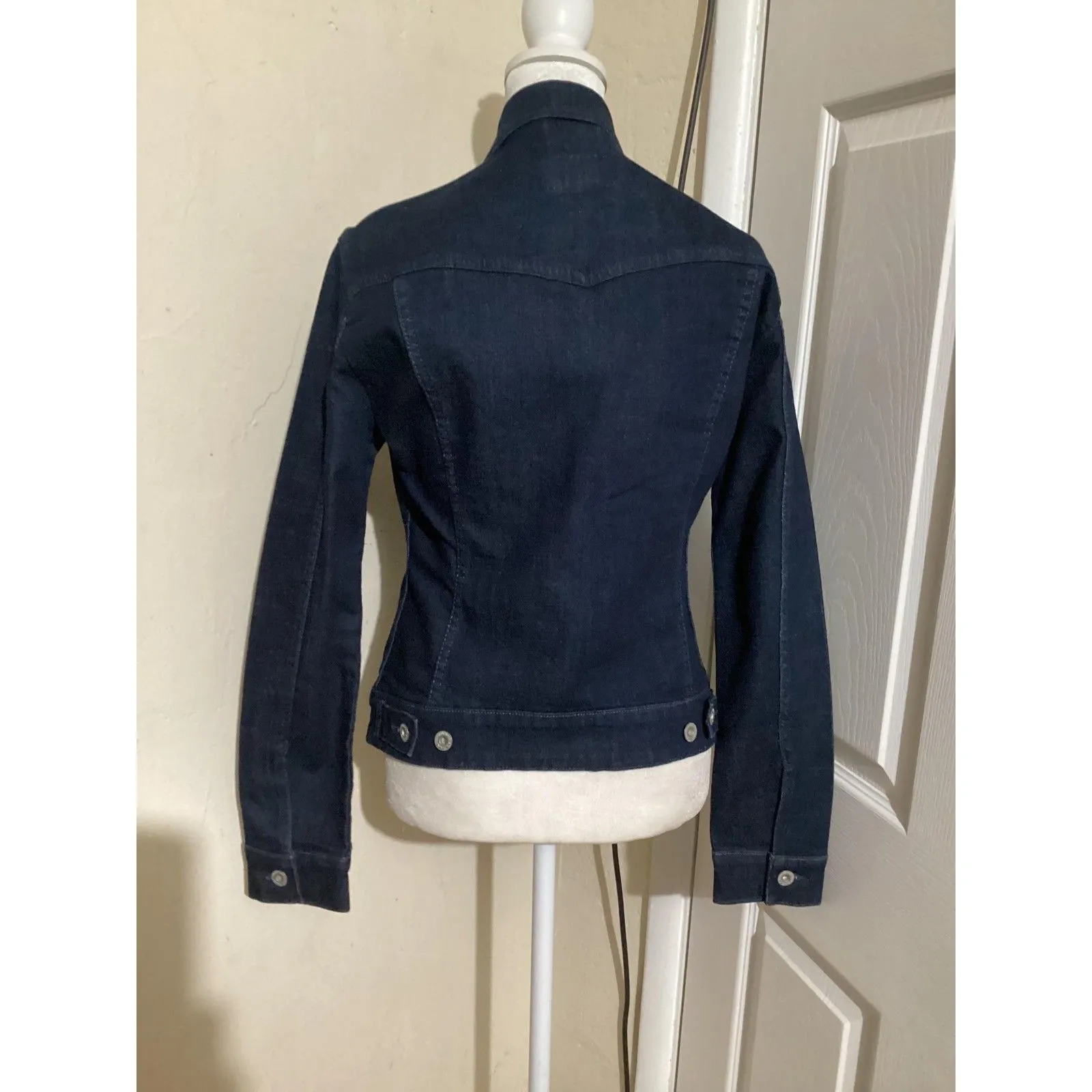 Levis Trucker Denim Jacket Womens Small Dark Indigo Stretch Fitted Button Front - Image 4