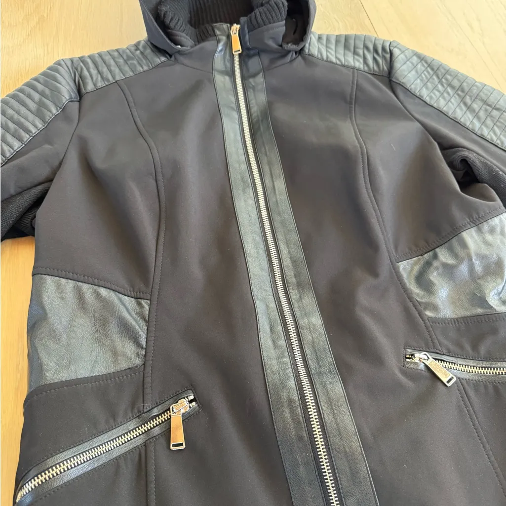 Avanti Black Long Hooded Zip Up Jacket Size Large - Image 2