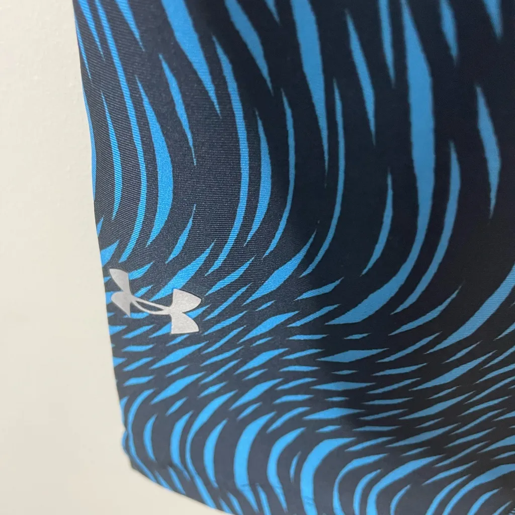 Under Armour Women’s Heatgear Compression Crops Leggings Small Excellent Cond - Image 2