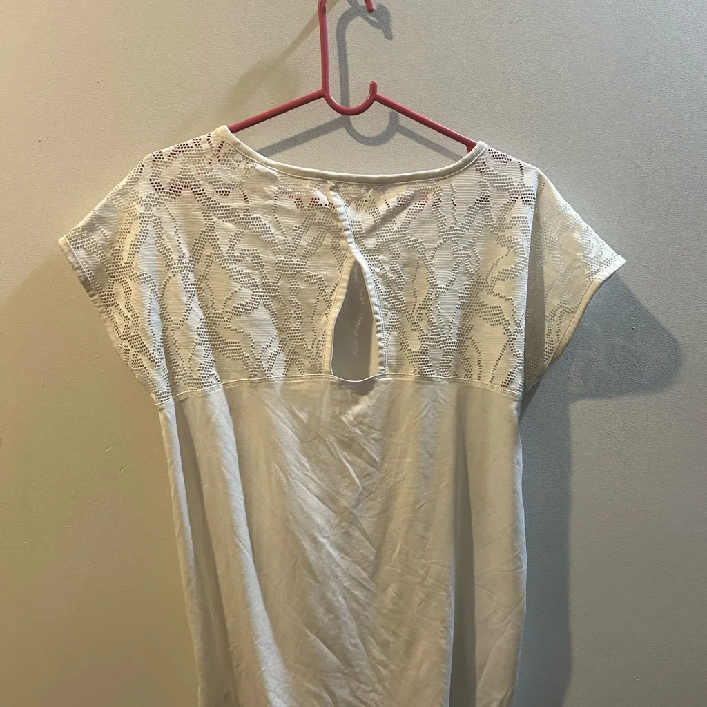 Columbia Women's Classic White Short Sleeve Tee - Image 3