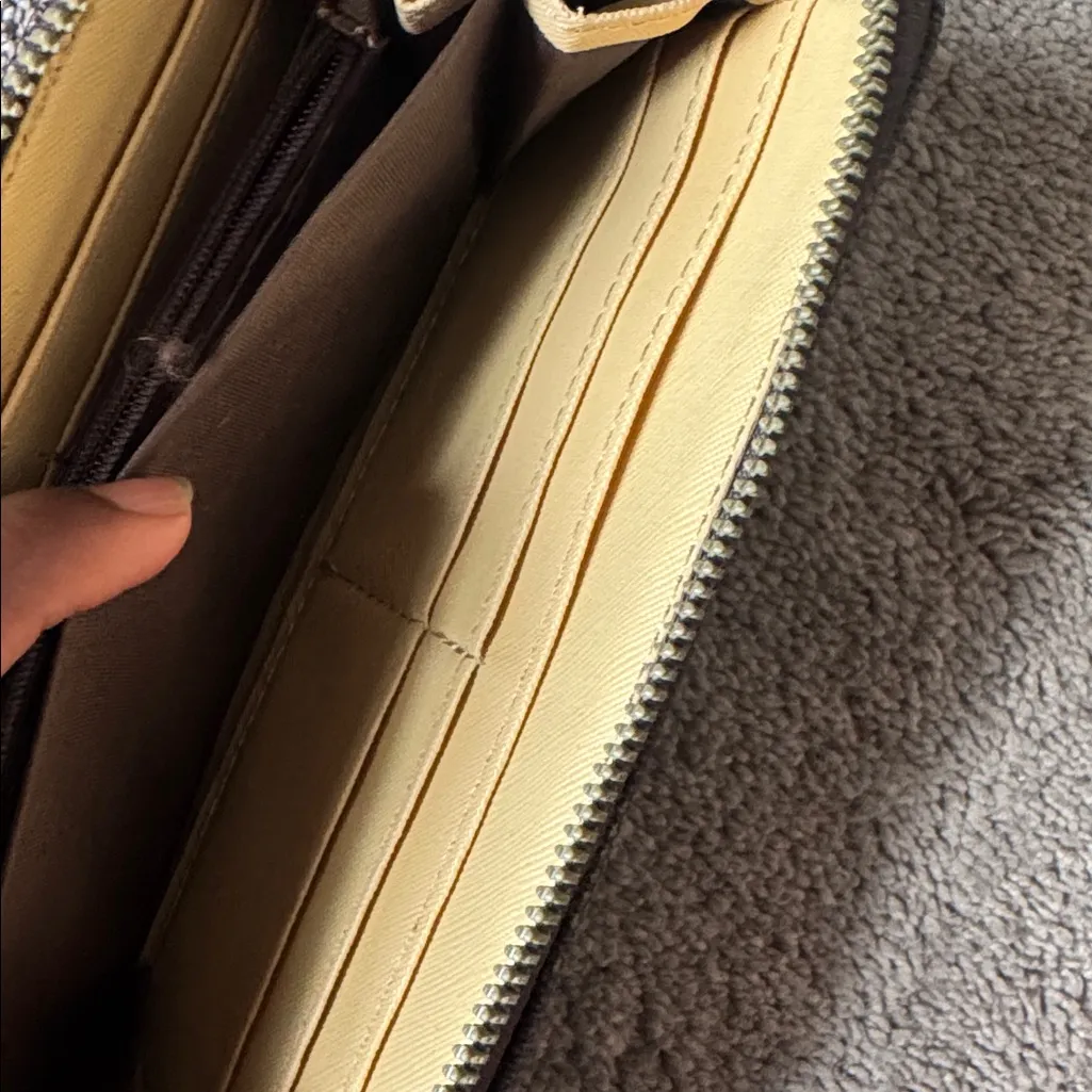 Brown Patterned Wallet - Image 5