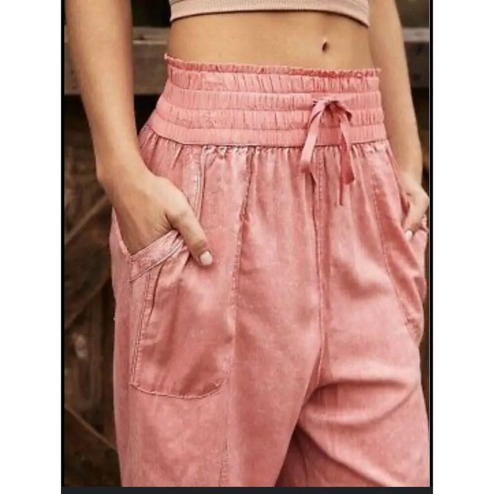 Free People NWT halfzies relaxed jogger pant size small matte rose - Image 3