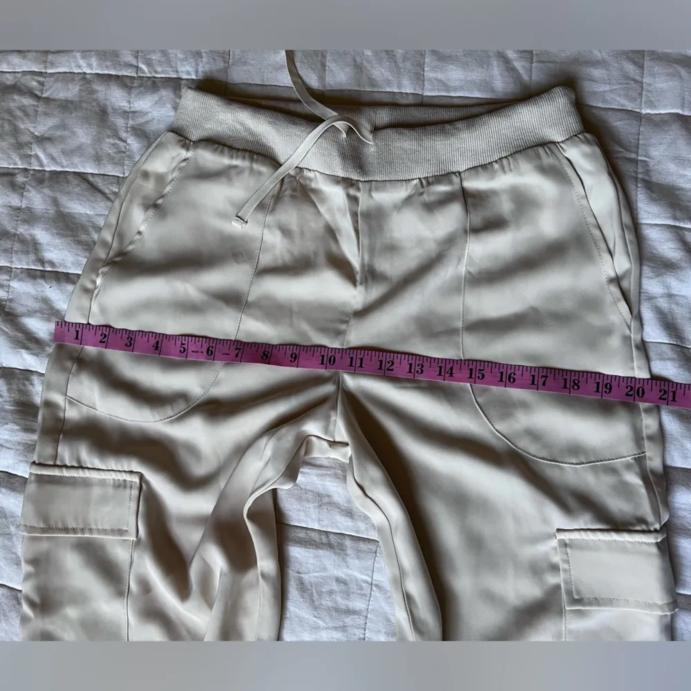 Revolve Superdown Natasa Ruched Cargo Pant Cream Streetwear Gorpcore - Small - Image 8