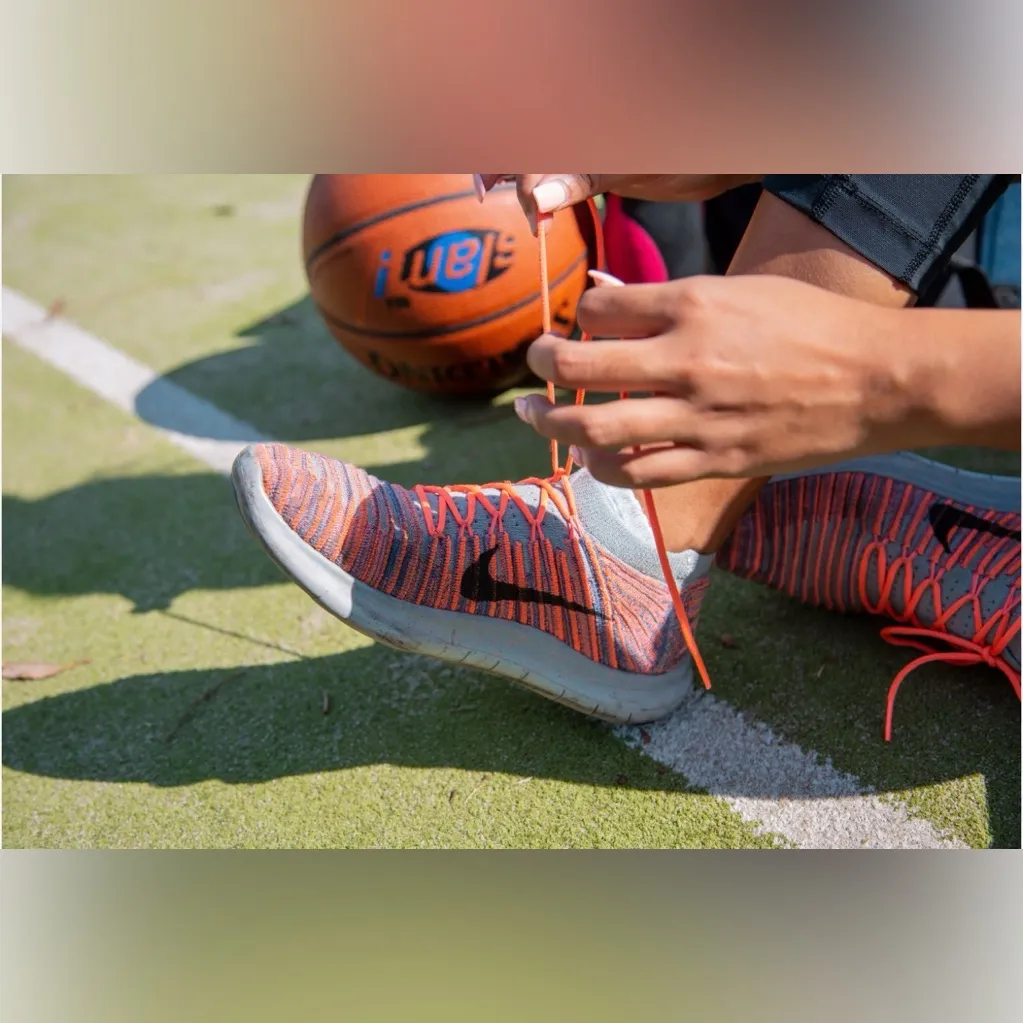 Nike Flyknit Free RN Motion Flyknit Running Pink Orange Purple Black Sz 6 - Image 2