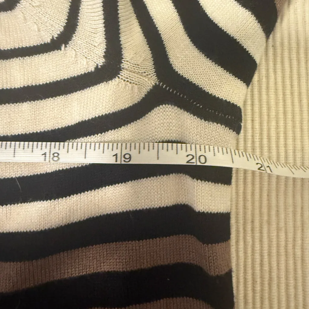 Women’s Striped Crewneck Sweater Black Tan Beige Long Sleeve Size M - Image 4