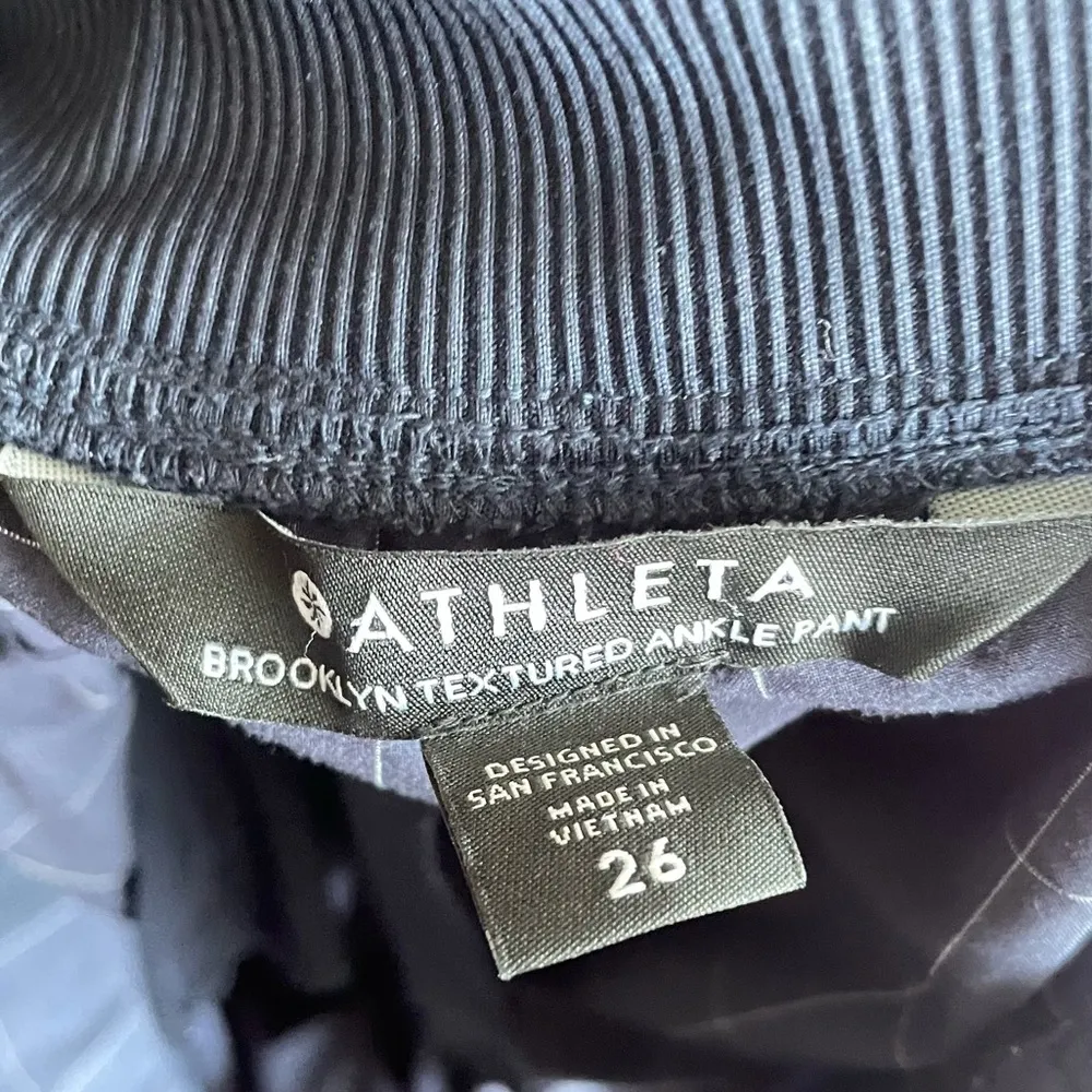 Athleta Brooklyn Textured Ankle Pants  Navy Windowpane | Size 26 - Image 4