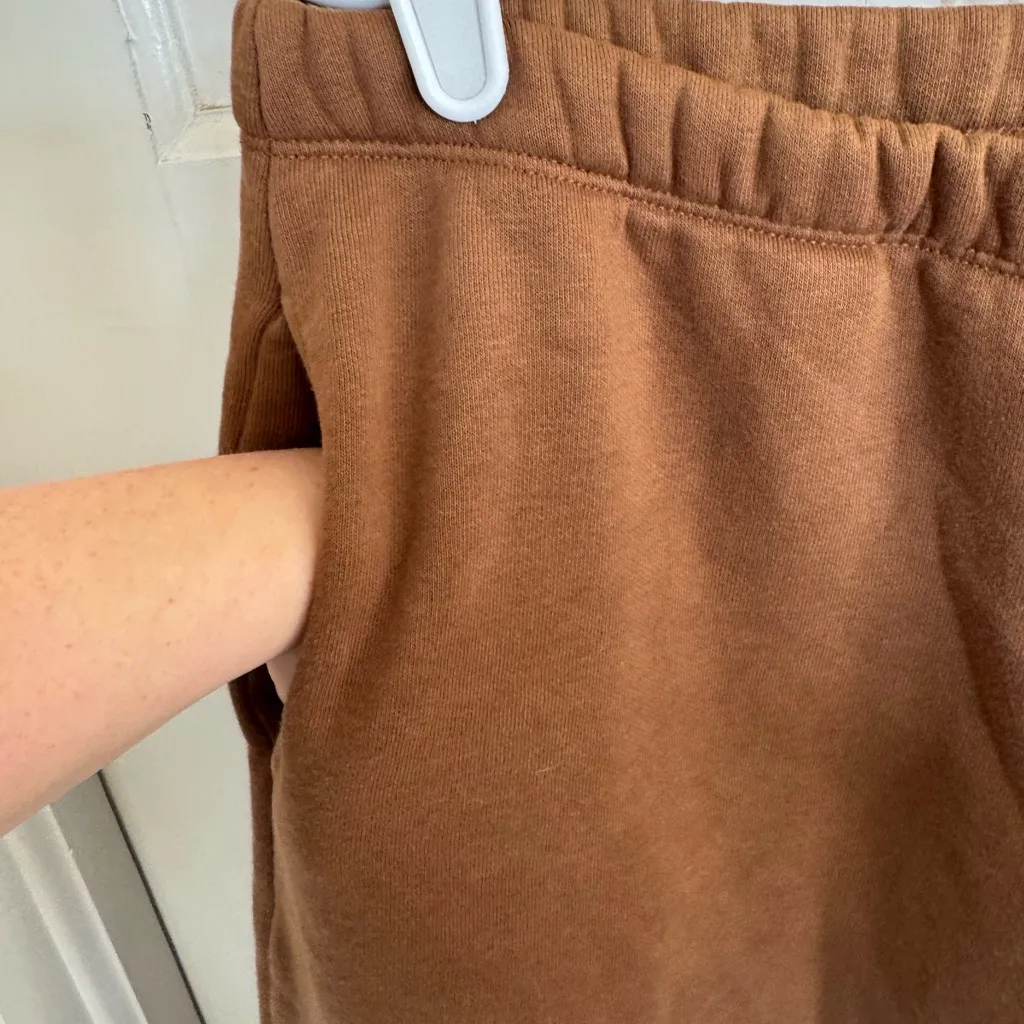 Nuuds jogger sweatpants size large. Warm tan/brown color Brown - Image 3
