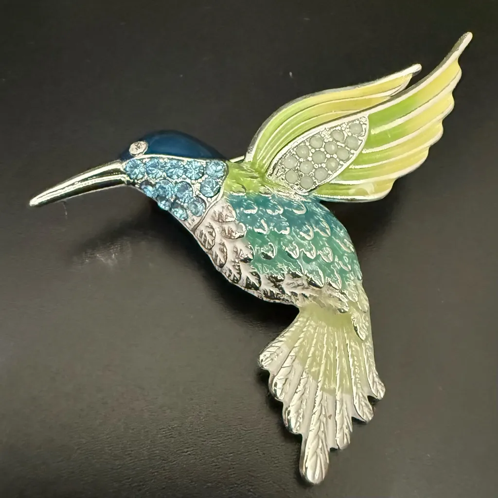 NAPIER Enameled Bejeweled Hummingbird Brooch 12.1g. Green - Image 4